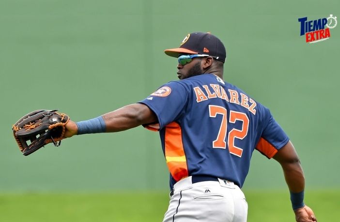 Yordan Álvarez con gran jugada en el LF