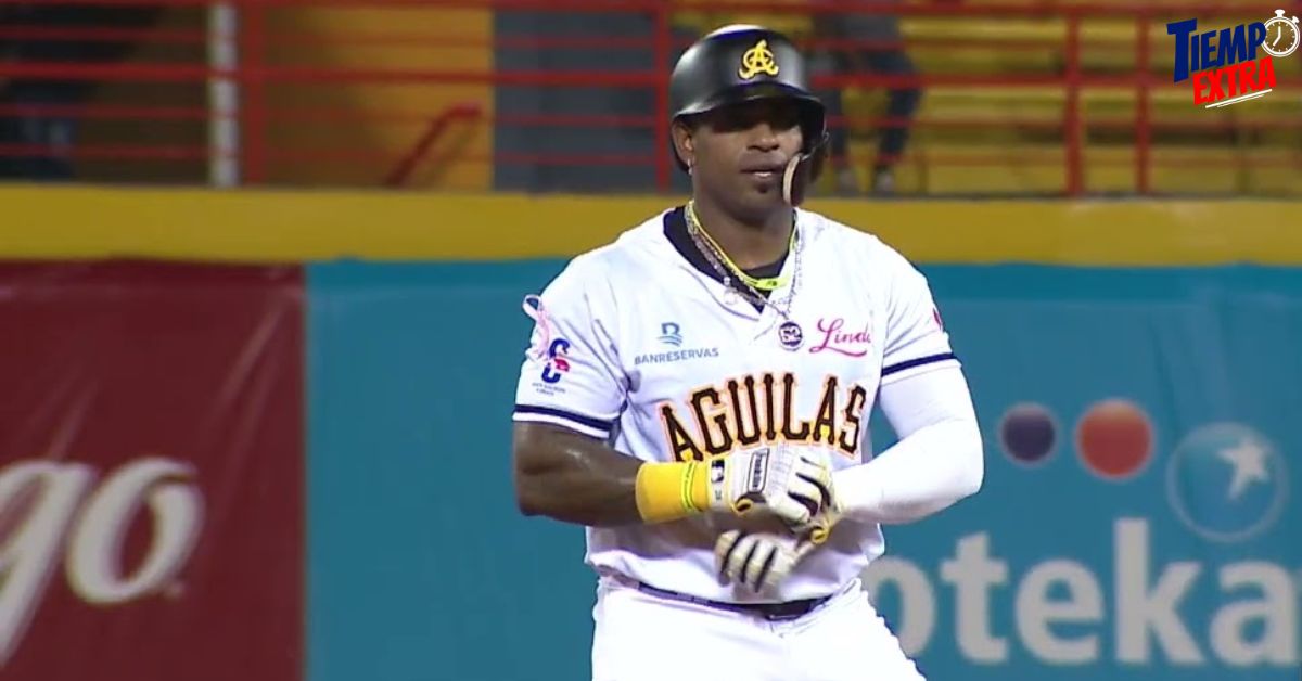 Yoenis Céspedes luce con el bate y con el guante