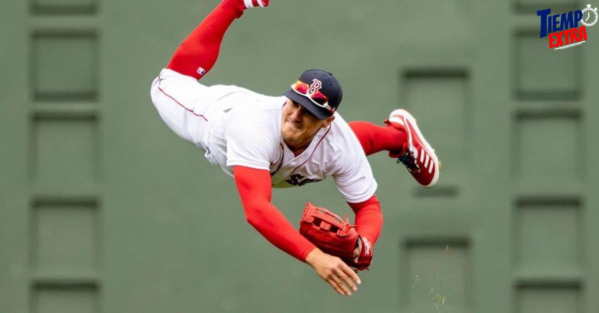 Boston Red Sox definen rol de Kike Hernández