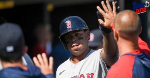 Rafael Devers escala en lista histórica de los Boston Red Sox