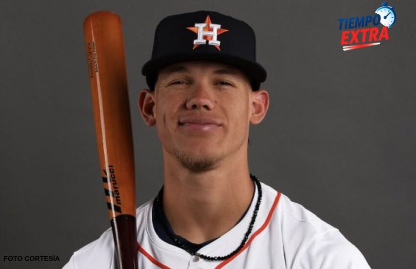 Kenedy Corona subido a Grandes Ligas por los Astros de Houston para su debut