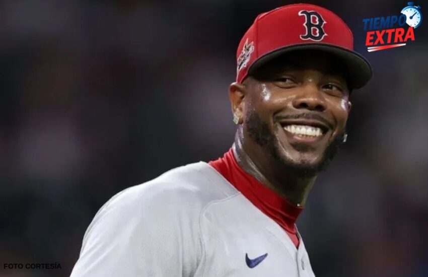 Aroldis Chapman se queda en los Red Sox
