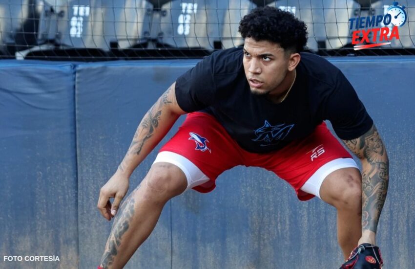 Máximo Acosta y su confesión tras uniformarse con Tiburones de La Guaira