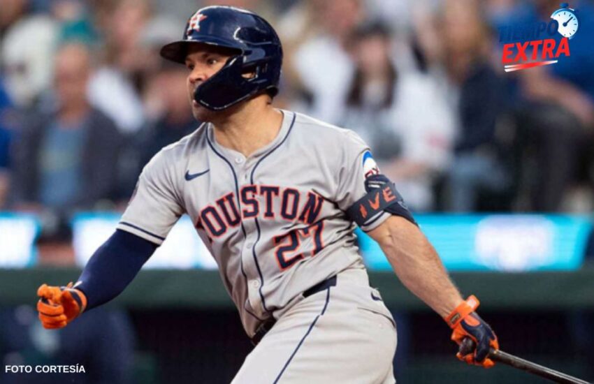 José Altuve escala en lista histórica de MLB e iguala a Omar Vizquel