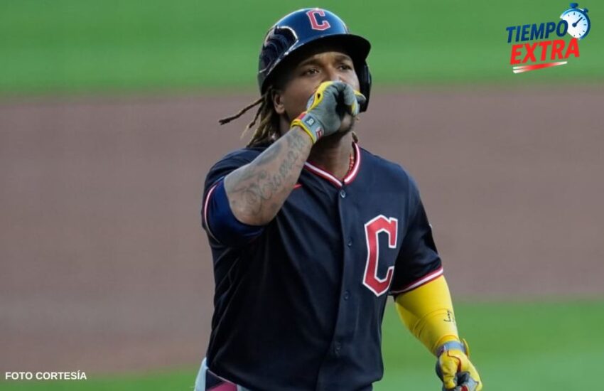 José Ramírez escala a lista élite de MLB